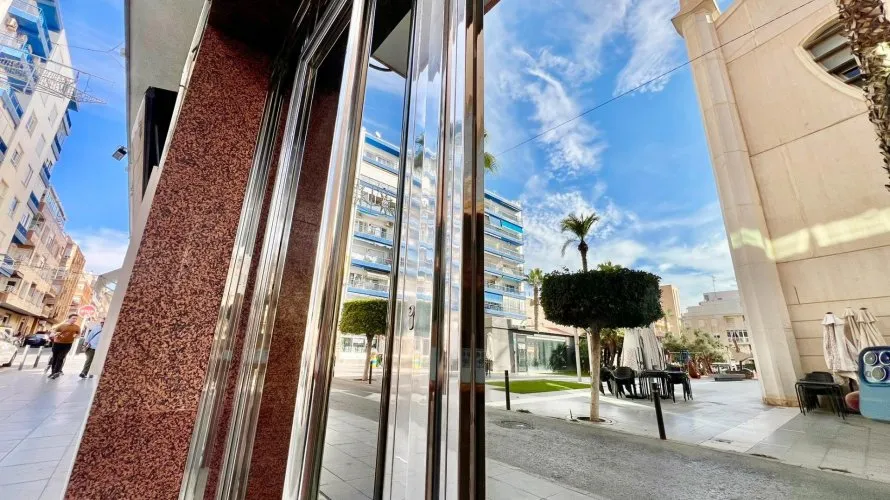 Apartment de 3 chambres à Torrevieja, Espagne No. 593 № 25