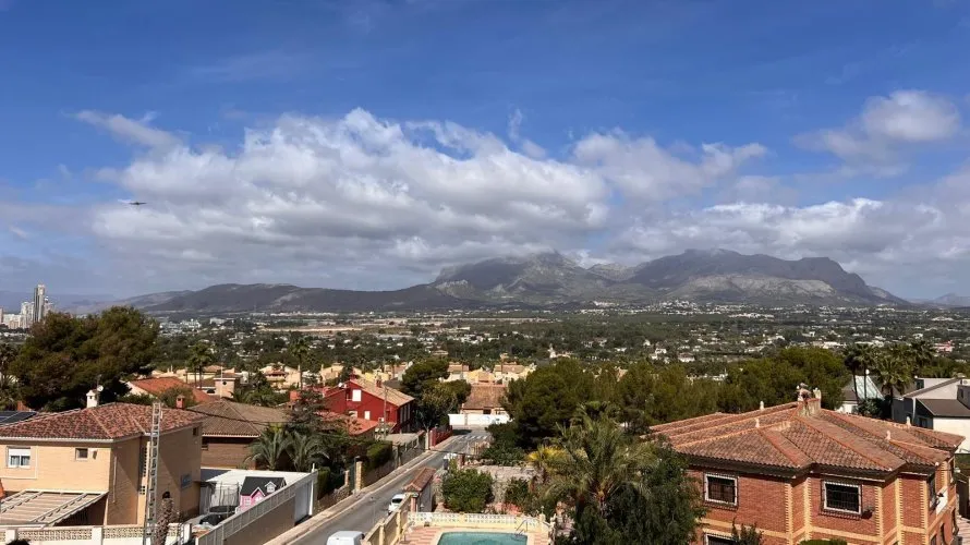 Villa de 480m² à Benidorm, Espagne No. 1036 № 8
