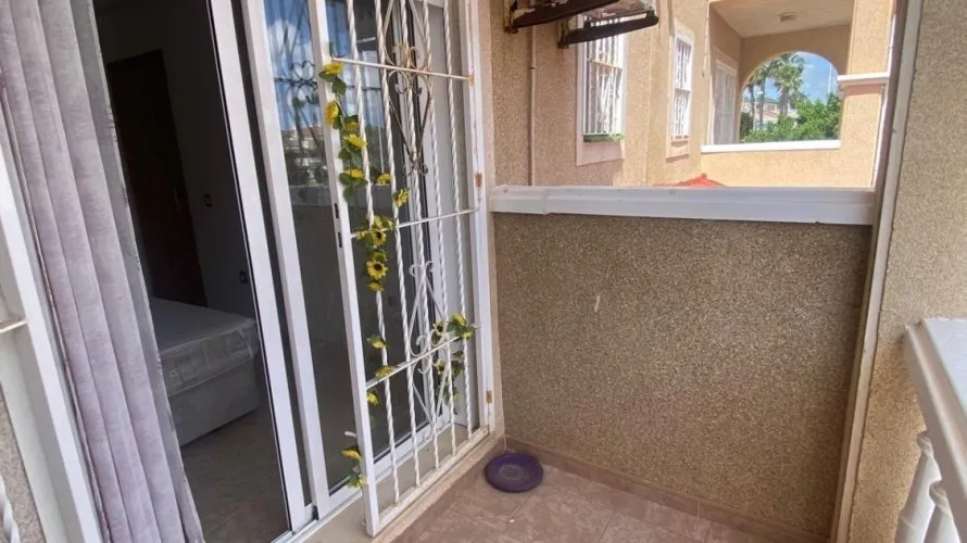 House de 3 chambres à Torrevieja, Espagne No. 1330 № 11