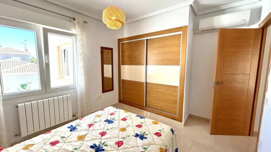 Villa de 5 chambres à Rojales, Espagne No. 1302 № 15