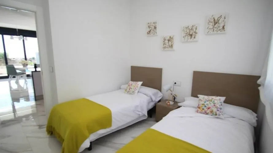 Villa de 168m² à Campoamor, Spain No. 639 № 11