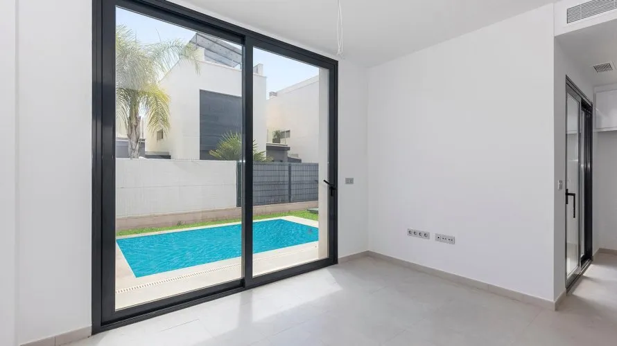 Villa de 3 chambres à La Florida, Espagne No. 1336 № 28