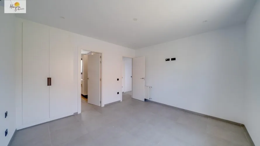 Villa de 5 chambres à Calpe, Spain No. 842 № 11
