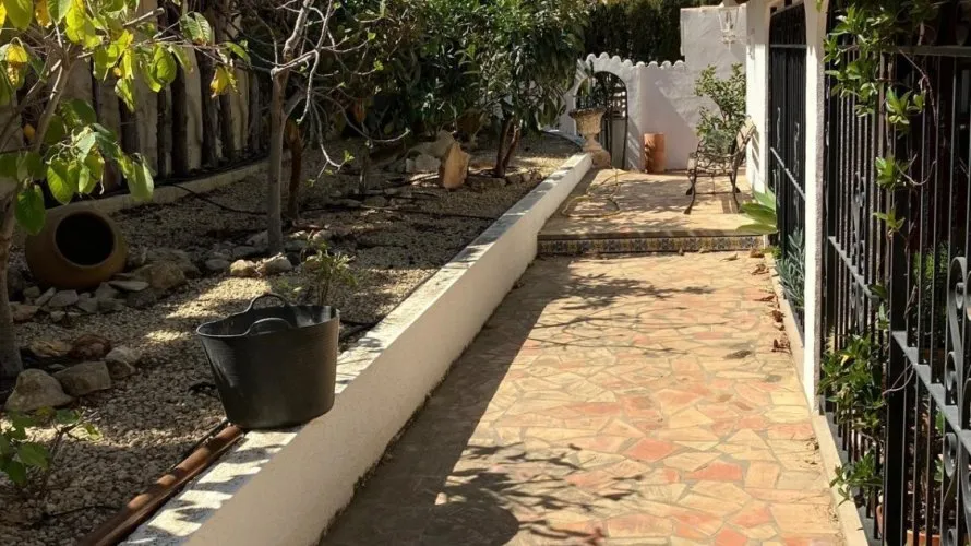Villa de 4 chambres à Albir, Espagne No. 979 № 19