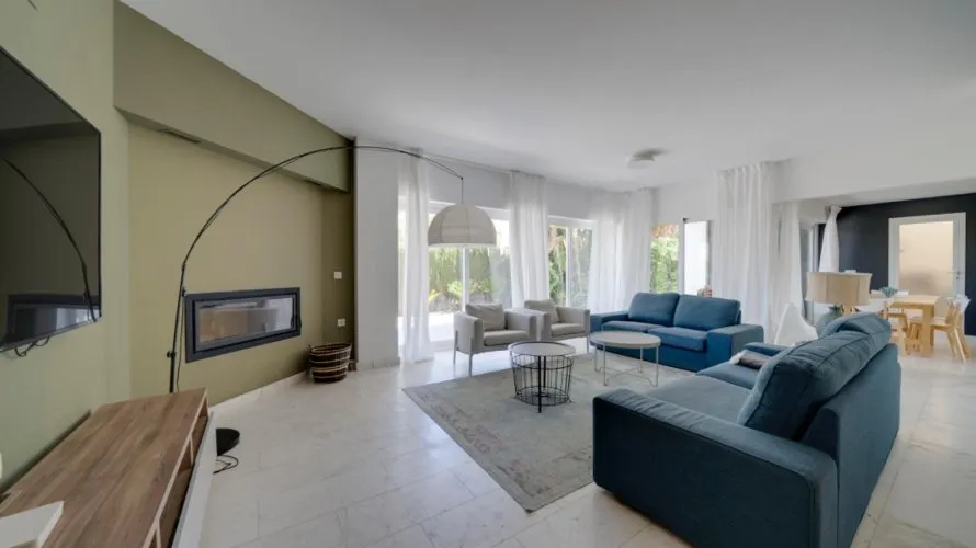 Villa de 4 chambres à Albir, Espagne No. 937