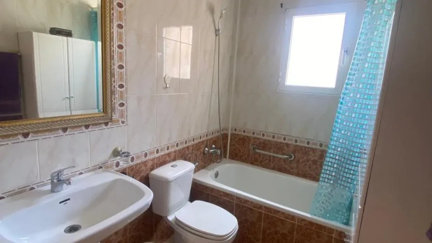 House de 3 chambres à Torrevieja, Espagne No. 1330 № 19