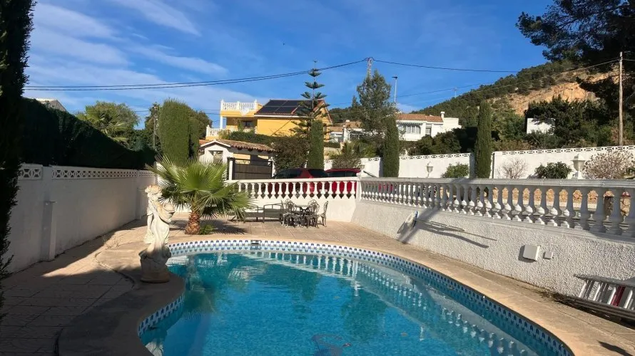 Villa de 4 chambres à Albir, Espagne No. 979