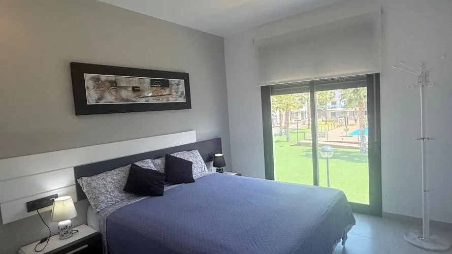 Bungalow de 160m² à Guardamar del Segura, Espagne No. 1144 № 20