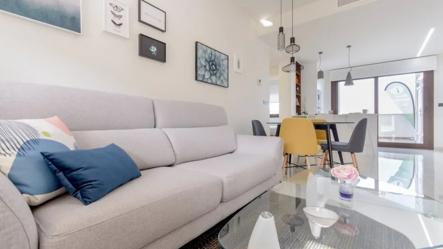 Bungalow de 2 chambres à Los Balcones, Espagne No. 809 № 1