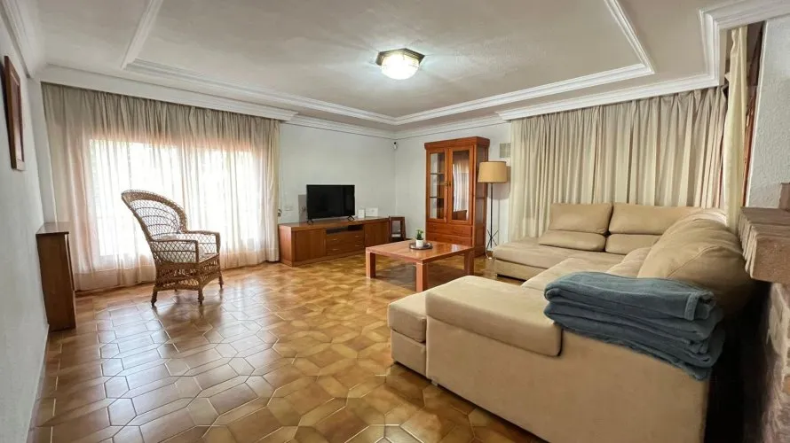 Villa de 4 chambres à Campoamor, Espagne No. 971 № 27