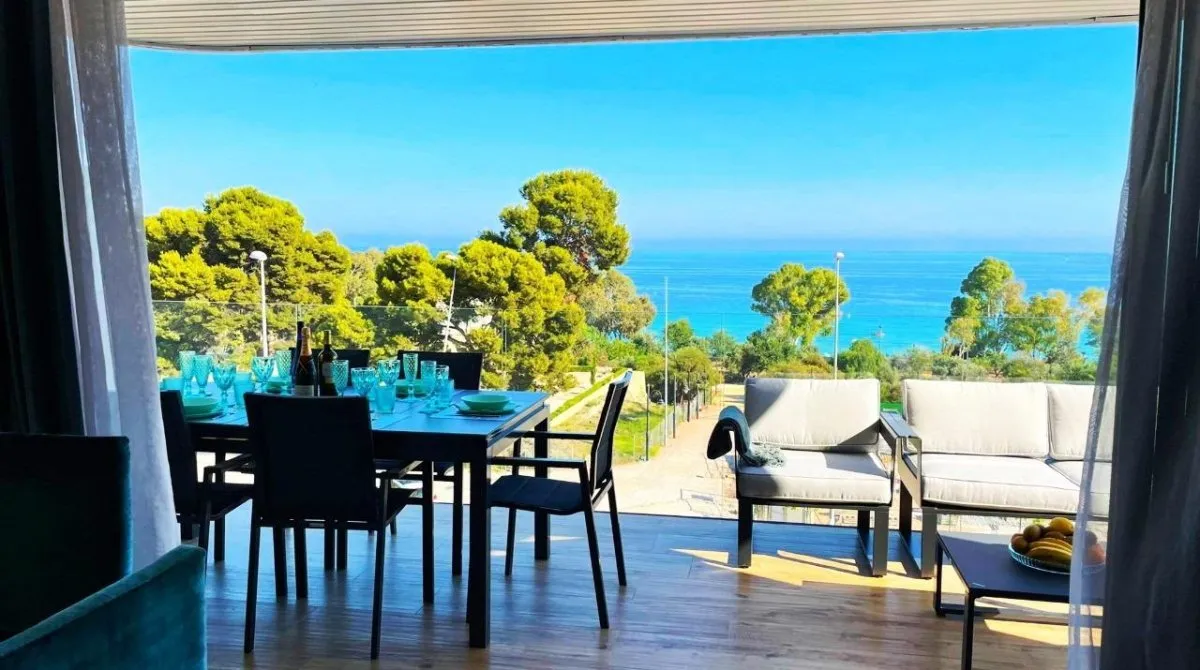 Apartment de 3 chambres à Villajoyosa, Espagne No. 1100