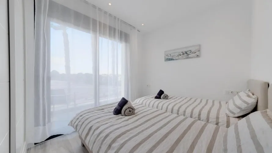 Villa de 3 chambres à La Zenia, Spain No. 638 № 14