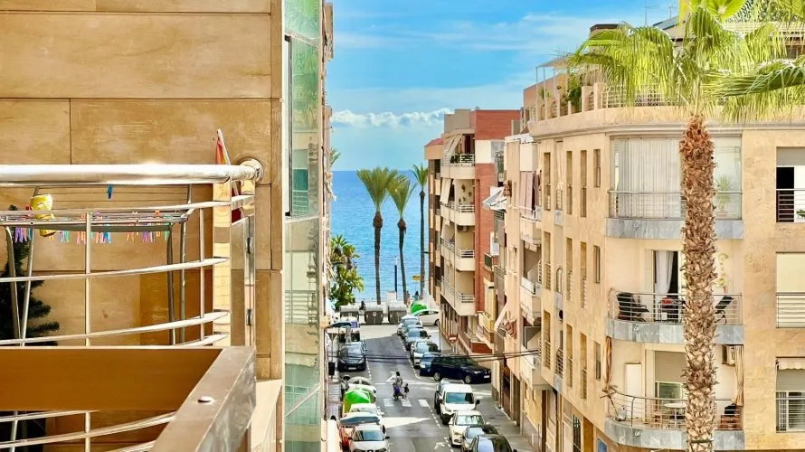 Apartment de 3 chambres à Torrevieja, Espagne No. 593 № 5