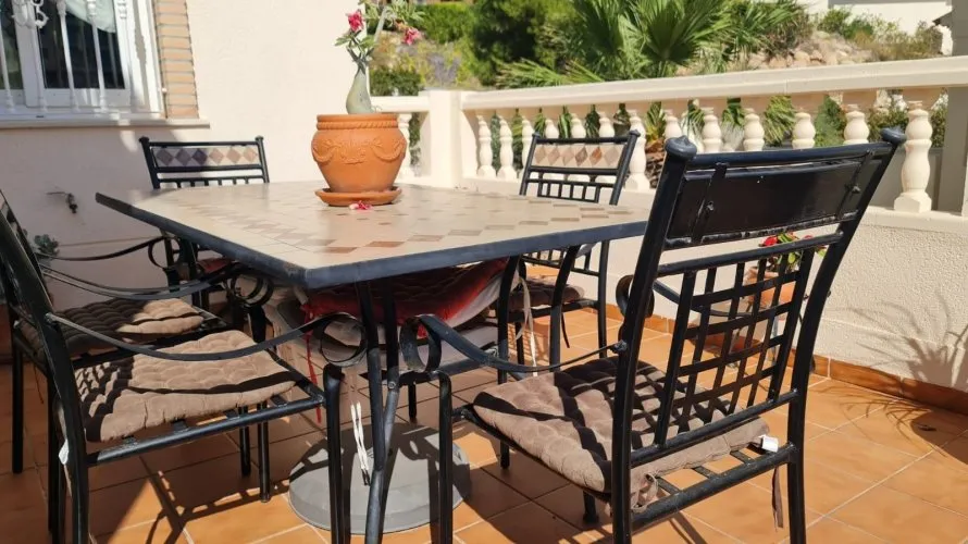 Villa de 124m² à Alicante, Espagne No. 1228 № 3