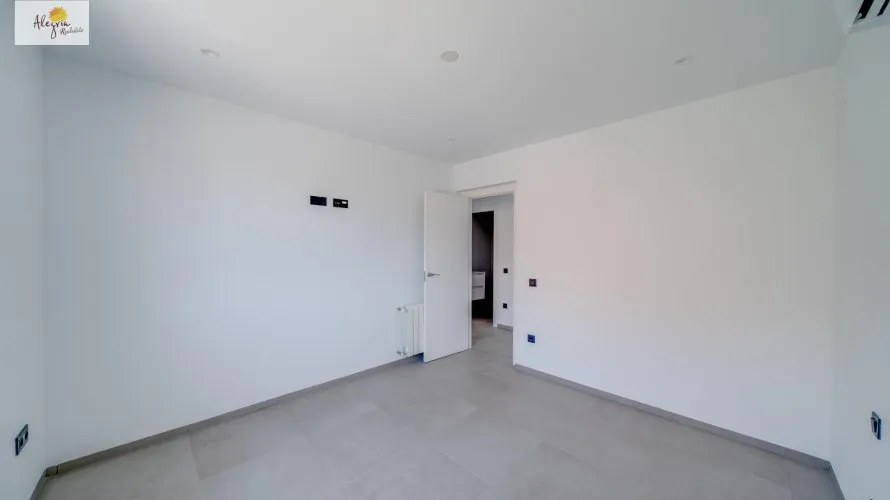 Villa de 5 chambres à Calpe, Spain No. 842 № 16