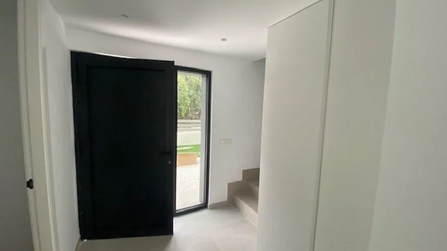 Villa de 3 chambres à Alicante, Espagne No. 932 № 11