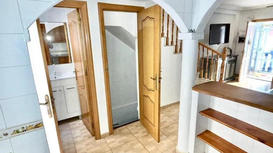House de 3 chambres à Torrevieja, Spain No. 1263 № 6