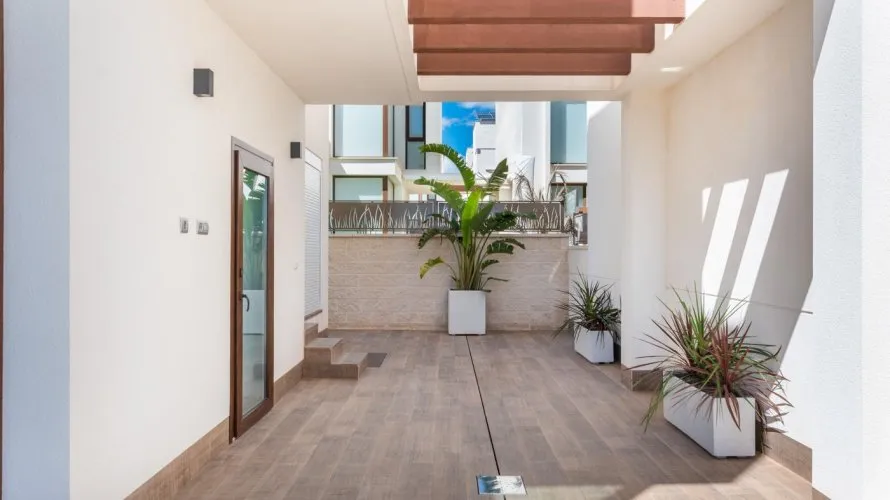 Villa de 3 chambres à La Herrada, Espagne No. 996 № 2