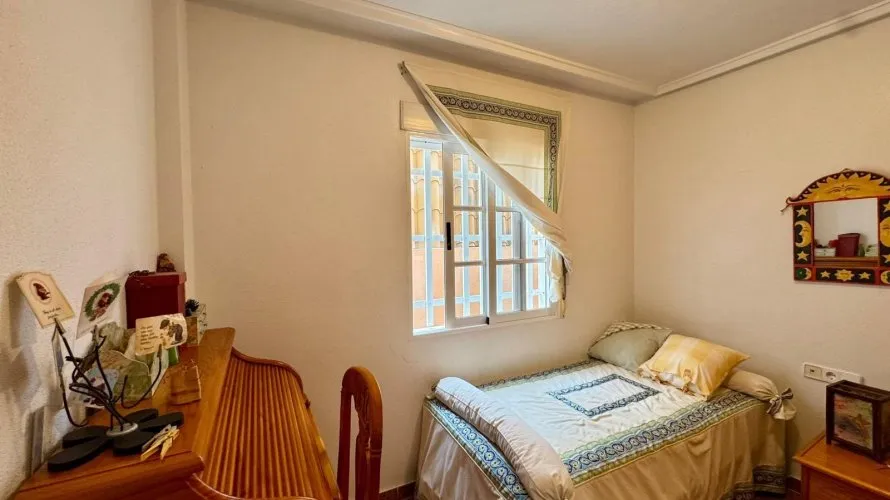 Apartment de 3 chambres à Torrevieja, Espagne No. 1266 № 15