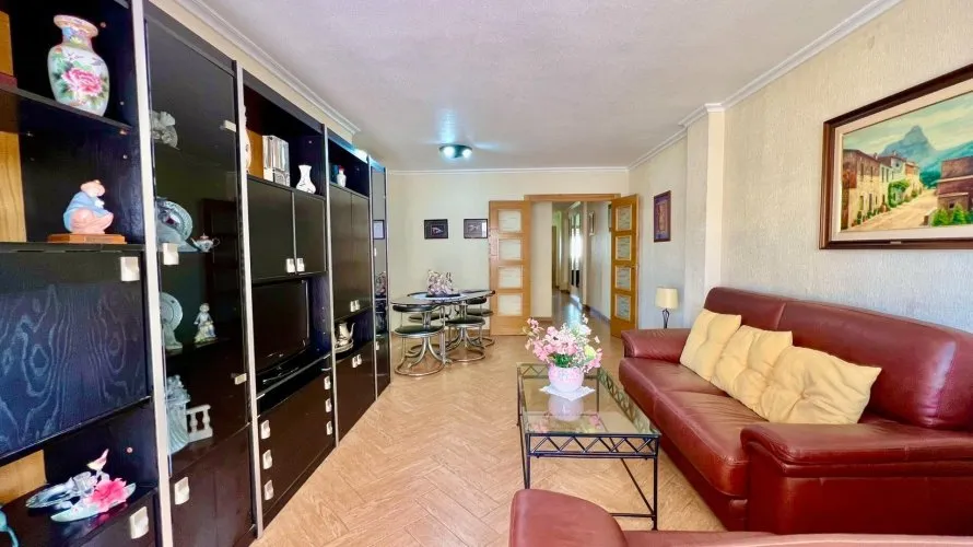 Apartment de 3 chambres à Torrevieja, Espagne No. 593 № 3