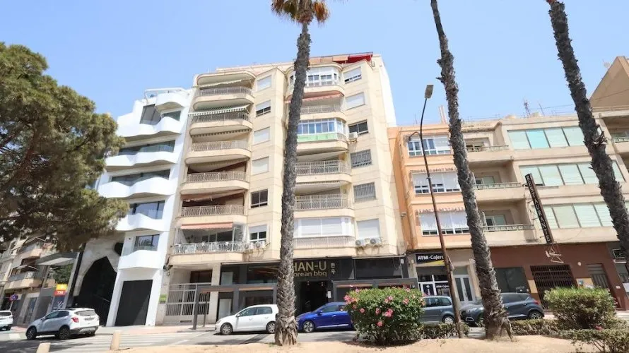 Apartment de 3 chambres à Torrevieja, Espagne No. 986
