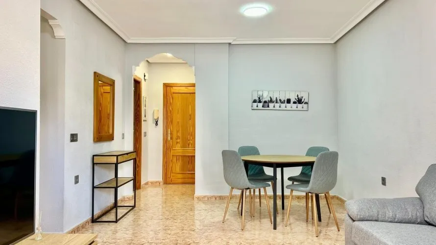 Apartment de 2 chambres à Torrevieja, Spain No. 1347 № 21