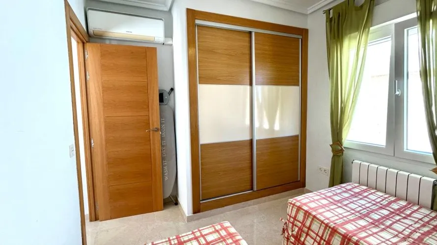 Villa de 5 chambres à Rojales, Espagne No. 1302 № 19
