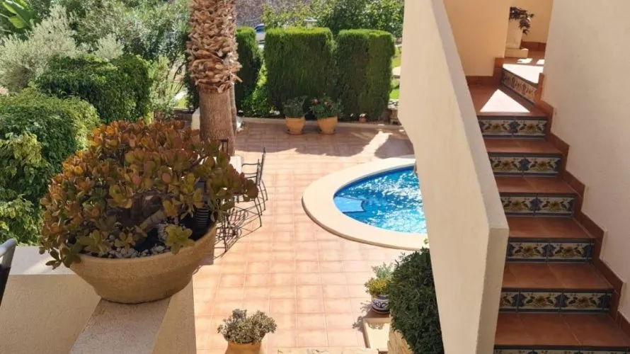 Villa de 124m² à Alicante, Espagne No. 1228 № 9