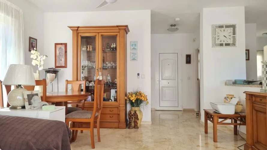 Villa de 124m² à Alicante, Espagne No. 1228 № 7