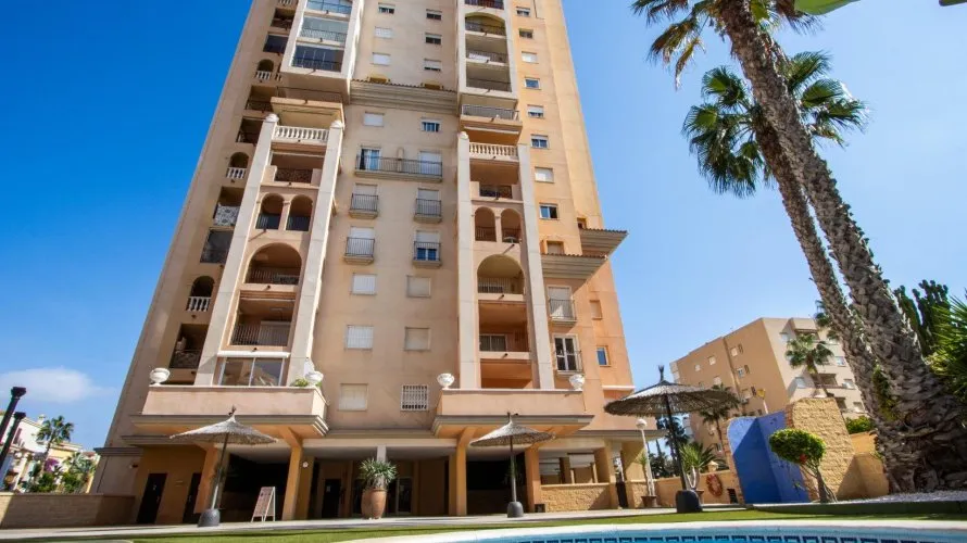 Apartment de 3 chambres à Torrevieja, Espagne No. 631