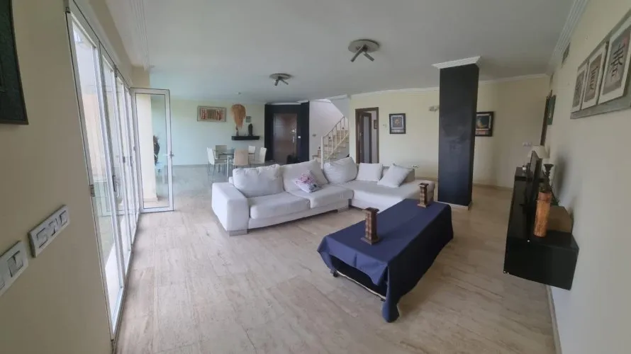 Penthouse de 3 chambres à Alicante, Espagne No. 1091