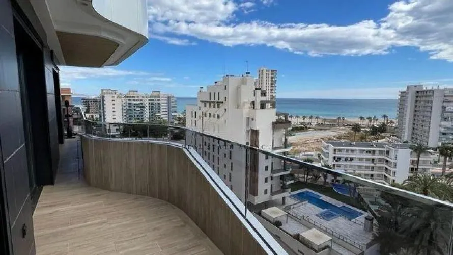 Penthouse de 3 chambres à Alicante, Spain No. 1215