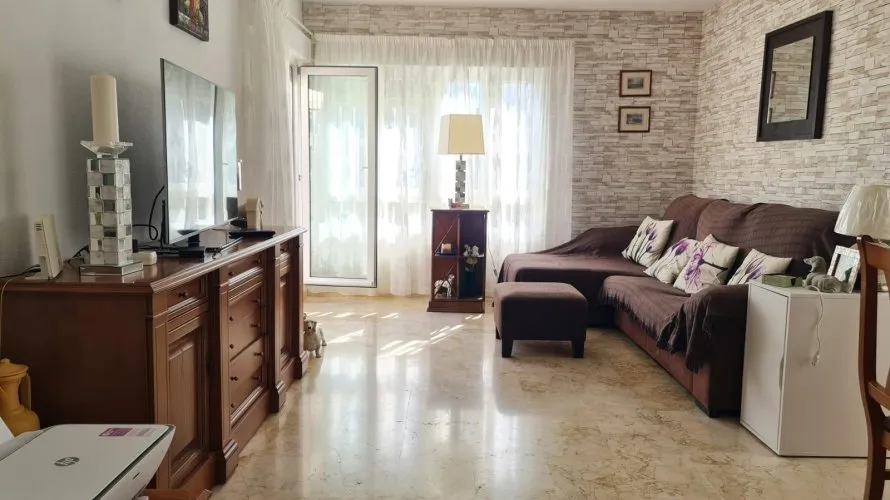 Villa de 124m² à Alicante, Espagne No. 1228 № 4