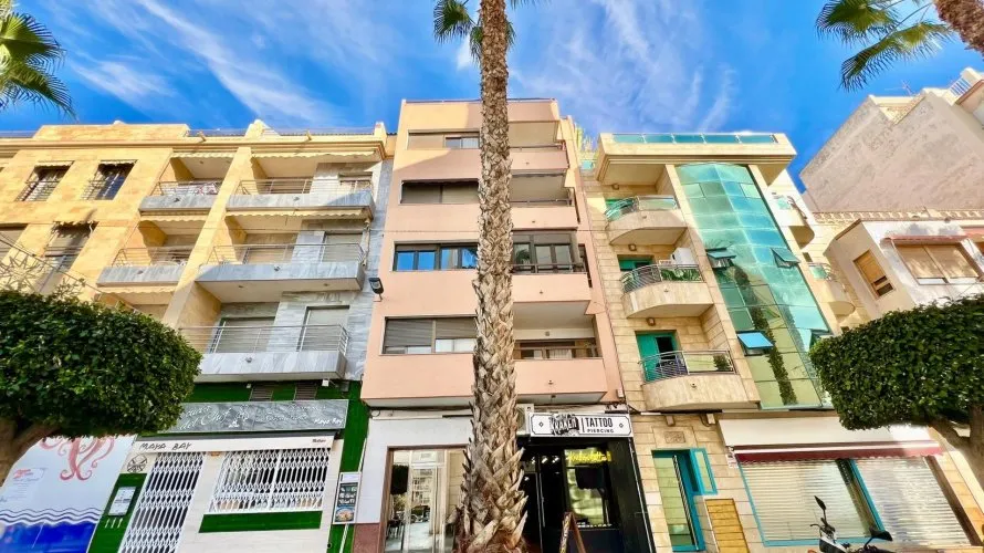 Apartment de 3 chambres à Torrevieja, Espagne No. 593 № 26