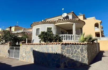 Villa de 4 chambres à Playa Flamenca II, Spain No. 604