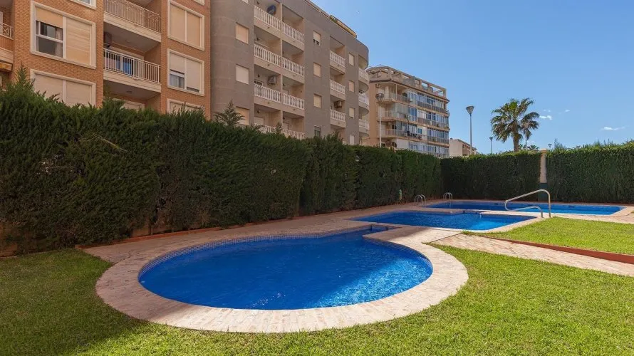 Apartment de 2 chambres à Torrevieja, Spain No. 1301 № 26