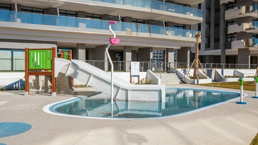 Apartment de 2 chambres à Benidorm, Spain No. 621 № 2