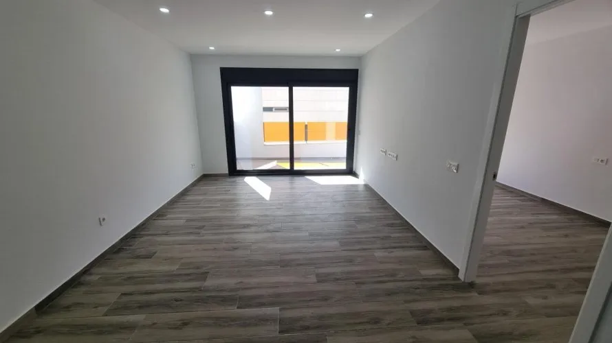 Apartment de 3 chambres à Torrevieja, Espagne No. 554 № 21