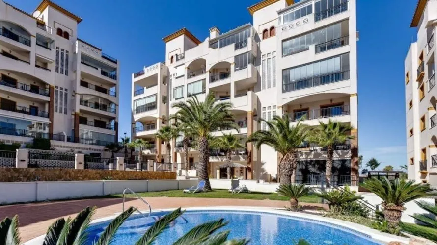 Apartment de 3 chambres à Guardamar del Segura, Espagne No. 1017