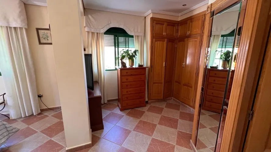 Villa de 480m² à Benidorm, Espagne No. 1036 № 17