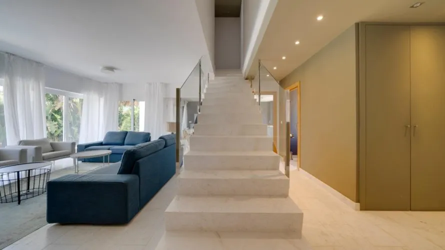 Villa de 4 chambres à Albir, Espagne No. 937 № 1
