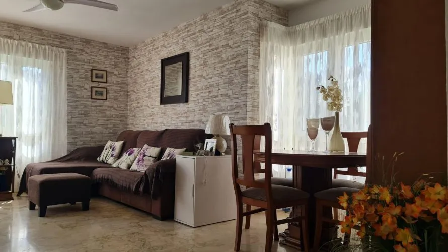 Villa de 124m² à Alicante, Espagne No. 1228