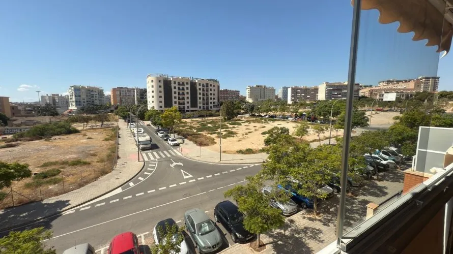 Apartment de 3 chambres à Alicante, Spain No. 570 № 1