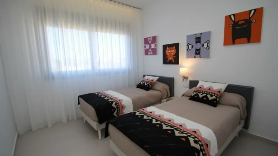 Villa de 197m² à La Zenia, Spain No. 642 № 13