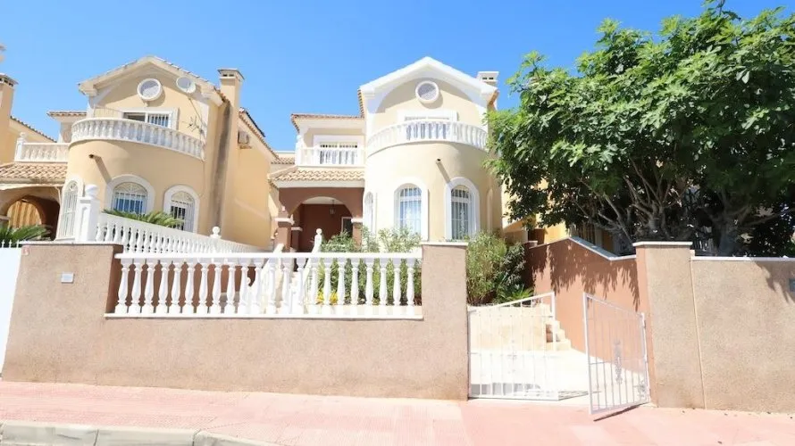 Apartment de 3 chambres à Campoamor, Espagne No. 1520 № 18