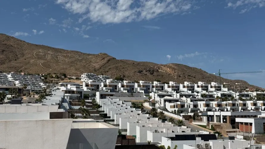 House de 324m² à Finestrat, Espagne No. 1495