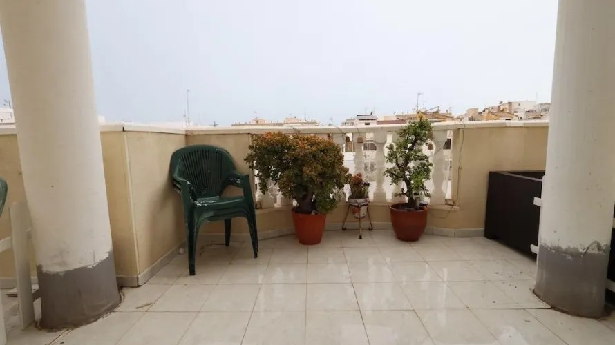 Penthouse de 3 chambres à Torrevieja, Espagne No. 1456