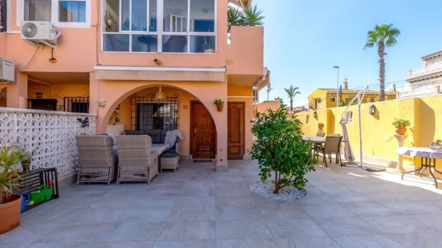 Bungalow de 1 chambre à Torrevieja, Espagne No. 1590 № 17