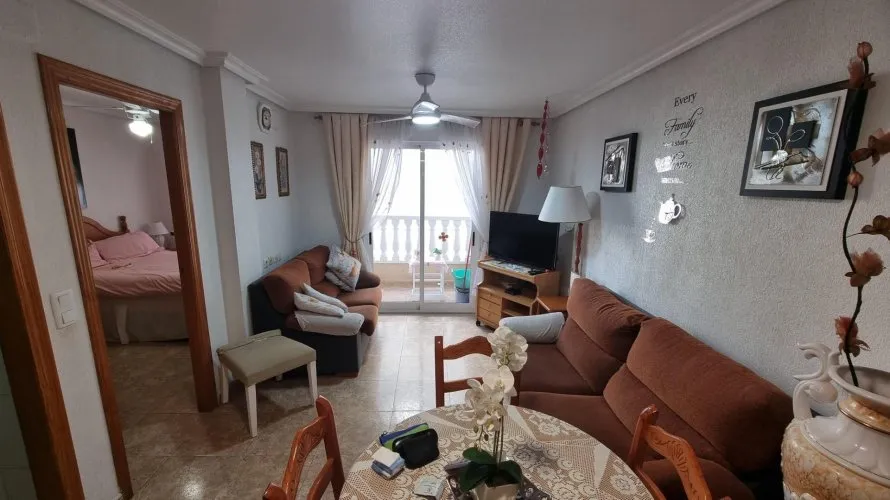 Apartment de 2 chambres à Torrevieja, Espagne No. 1558 № 11