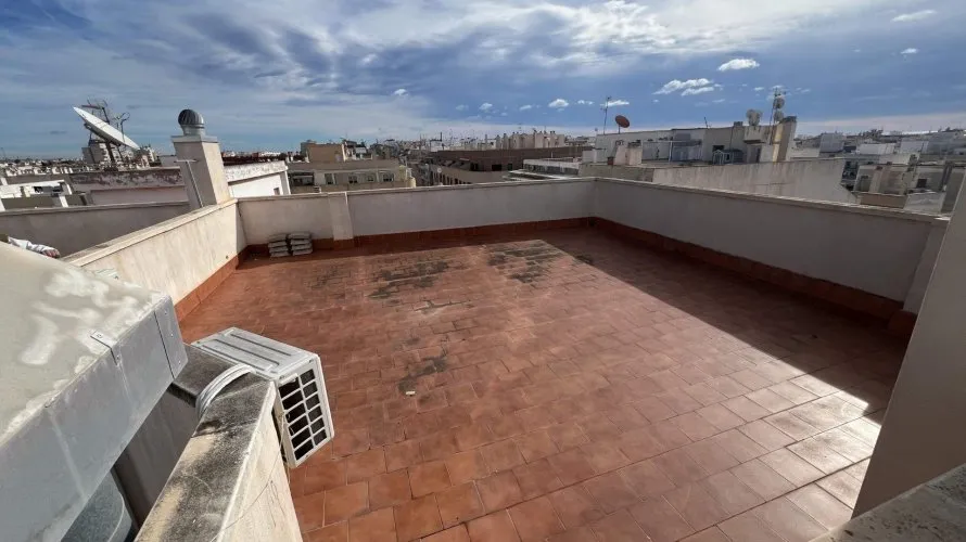 Penthouse de 75m² à Torrevieja, Espagne No. 1582 № 2